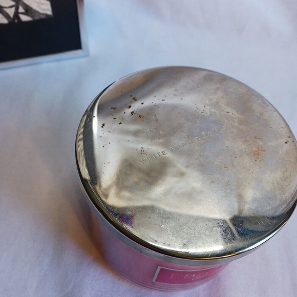 Bath Body Works 3 Wick Candle Passion Fruit Guava - Picture 4 of 8